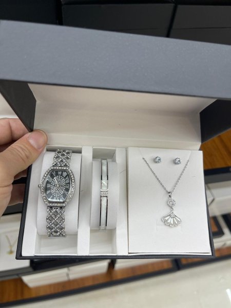 w.w.s.326 - waches women